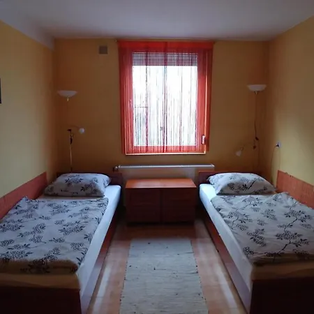 Mostowa 3 Hotel apartamentowy 3*