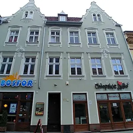 Mostowa 3 3*